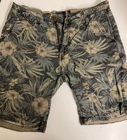 Smog Herren-Shorts, Gr. S, in Dark Flower, dunkel-grün Nordrhein-Westfalen - Paderborn Vorschau