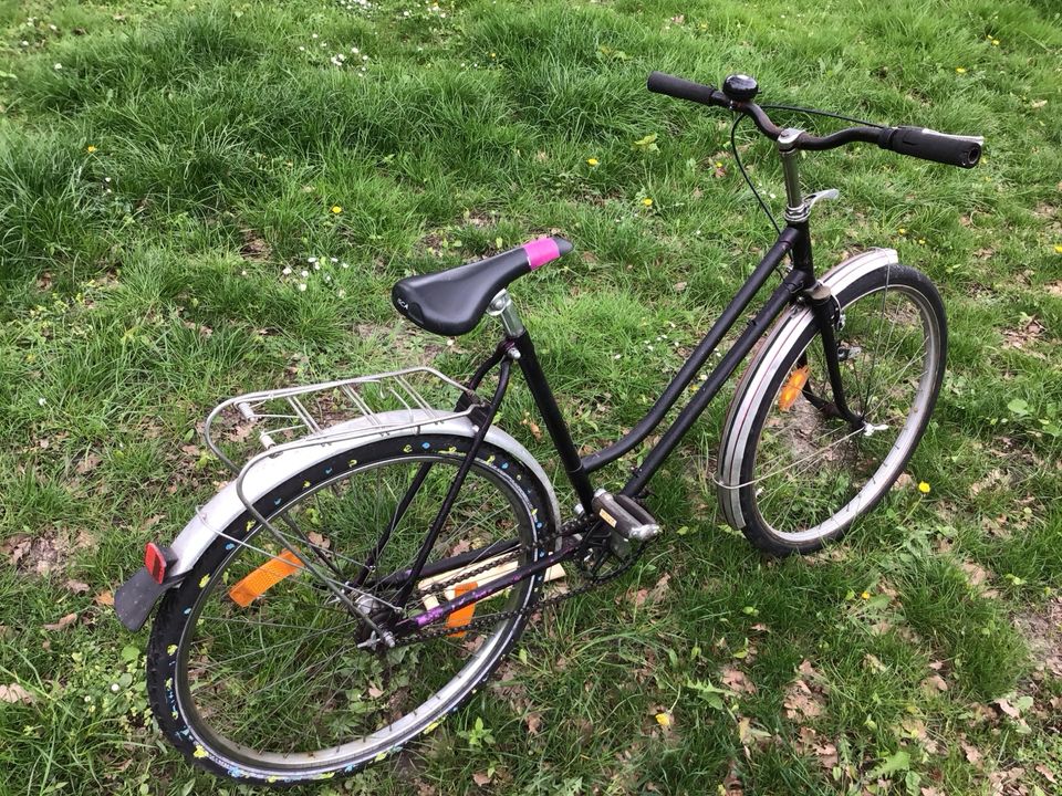 Fahrbereit Fahrrad 26 Damen Rad alt Retro Oma ausfallende in Braunschweig