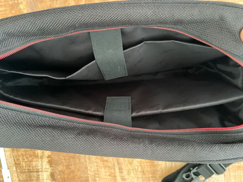 Neu! Fujitsu Top Case 14“ - Notebook Tasche in Frankfurt am Main