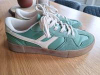 Pull & Bear Sneaker grün neu 40 Hessen - Wetzlar Vorschau