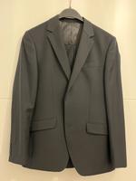 Anzug Herrenanzug schwarz s Oliver Größe 48 Slim Fit - neuwertig Hessen - Butzbach Vorschau