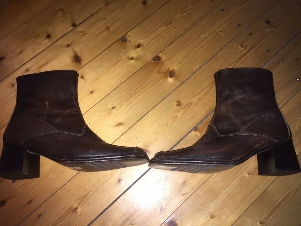 Damenstiefel Größe 41 neu in Kirchen (Sieg)