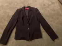 Damenblazer schwarz Hugo Boss Größe 38 München - Bogenhausen Vorschau