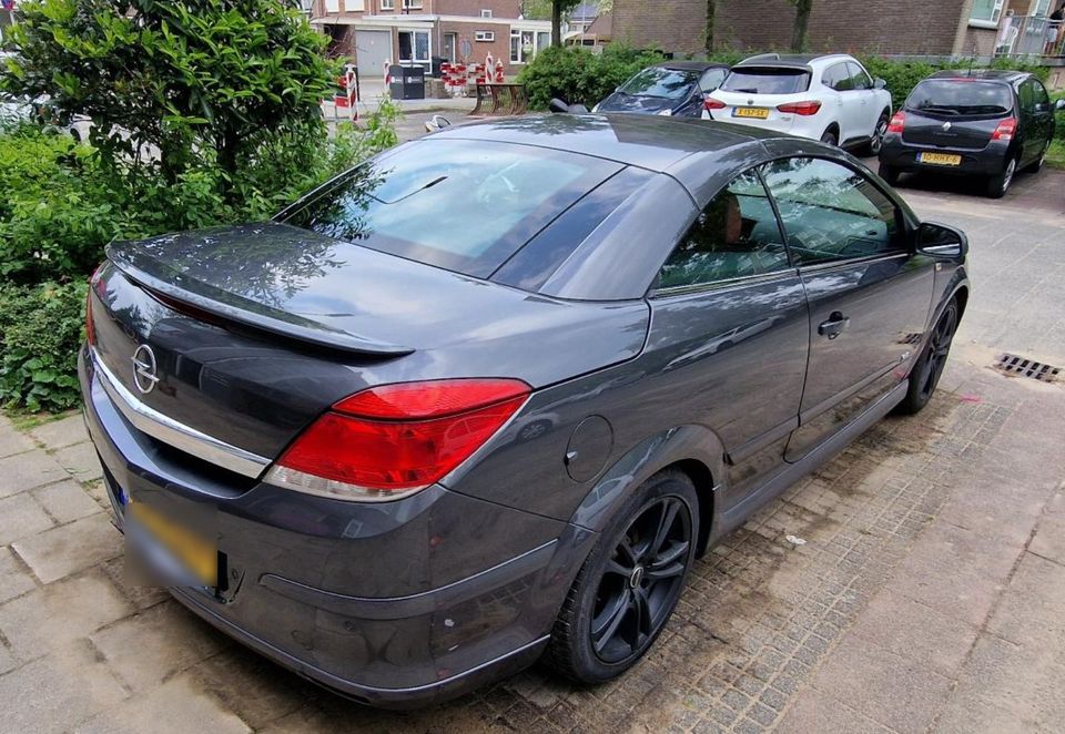 Opel Astra Twintop OPC, keylesss 2009 in Bocholt