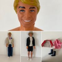 Barbies Ken inkl. Outfits, original 80er Jahre Bayern - Grub a. Forst Vorschau