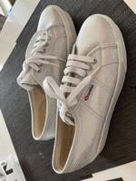 Superga 42 weiß Glitzer Vans chucks stoffschuhe sommerschuhe Baden-Württemberg - Brackenheim Vorschau