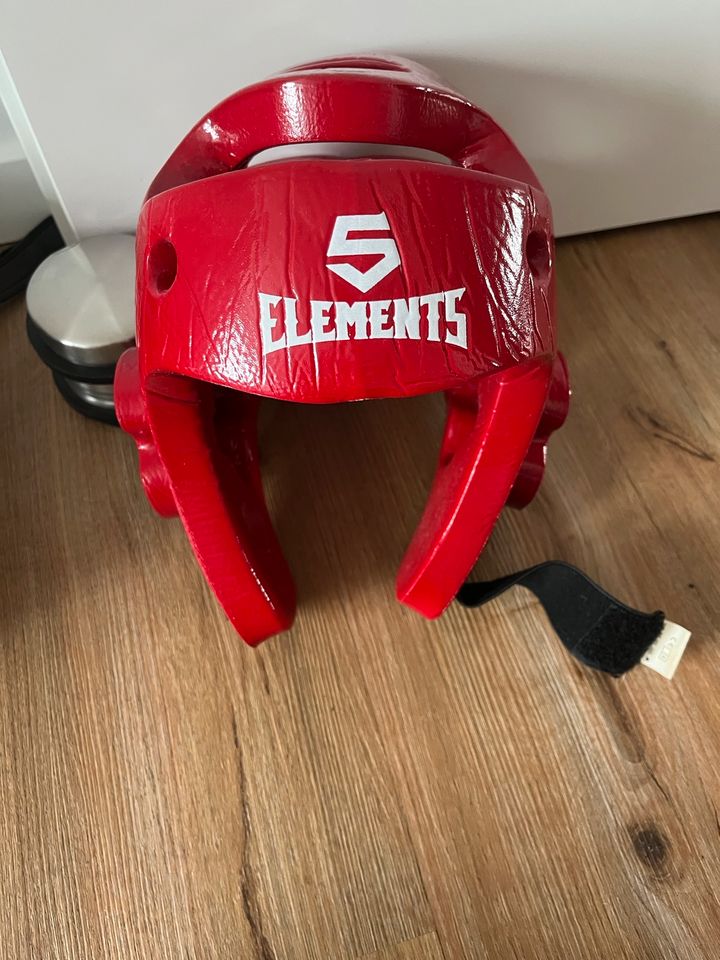 Thaiboxen Helm für Kinder in Ludwigshafen