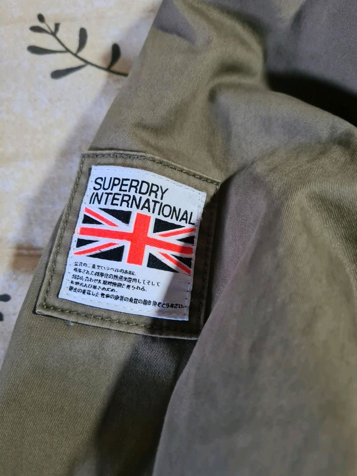 Superdry Damen Parka Jacke khaki Gr.XL in Pulheim