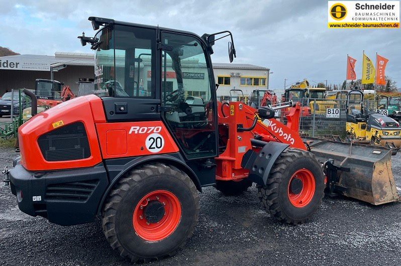 Kubota R070 Radlader inkl. Schaufel und Palettengabel in Bad Breisig 