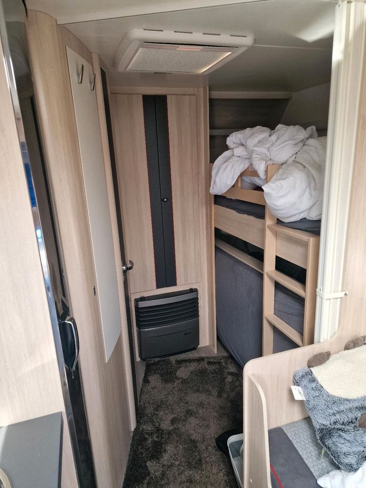 Wohnwagen mit hochbett,Klima, mover TV . NUR NOCH 1WOCHE in Ilsede