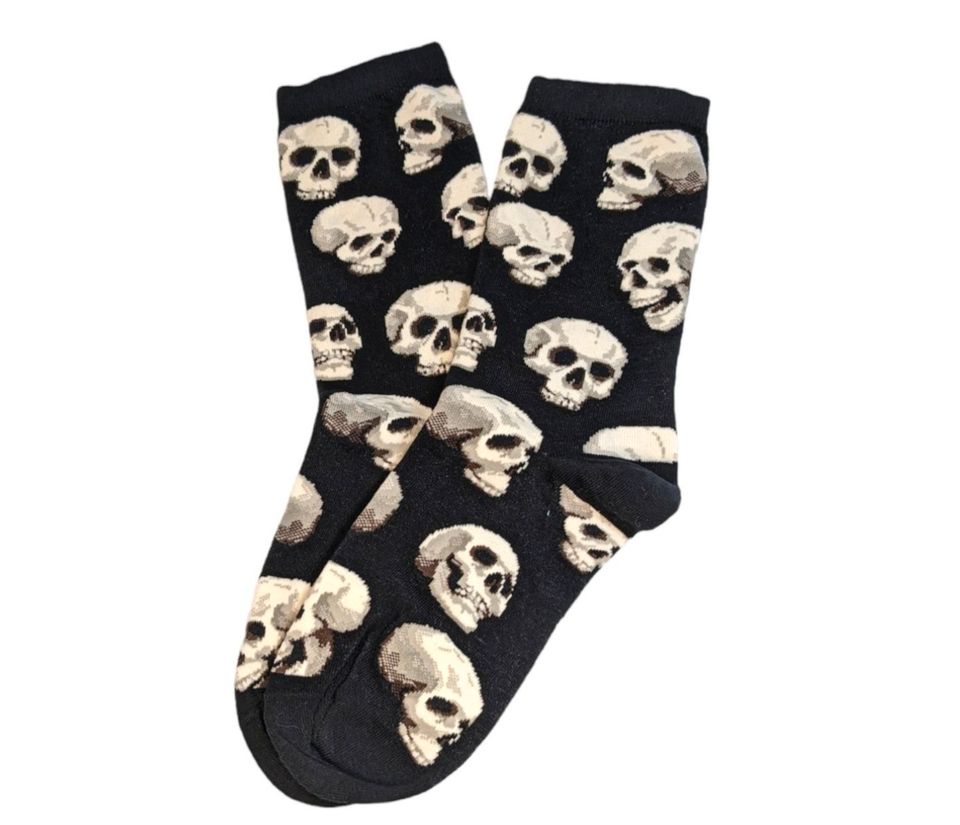 schwarz Skull Socken in Wuppertal
