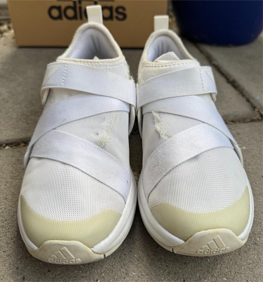 Adidas Schuhe Sneaker FortaRun Gr. 37 1 /3, 37 weiß in Frankfurt am Main