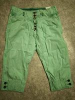Khujo 3/4 Damen Hose grün Gr.28 Sachsen - Weißwasser Vorschau