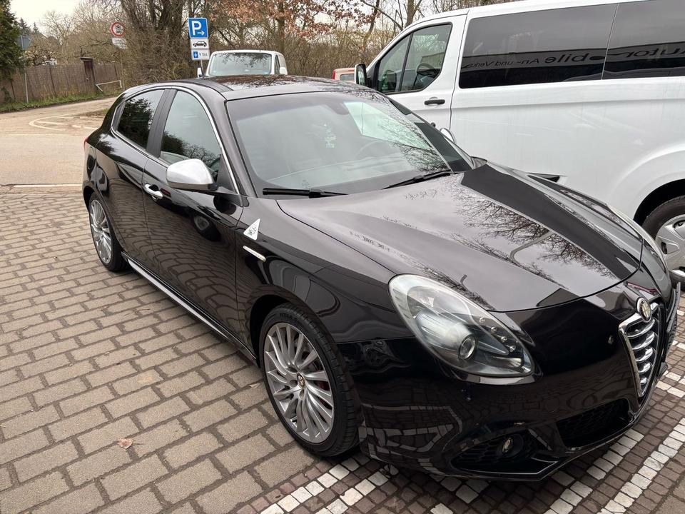 Alfa Romeo Giulietta Quadrifoglio Verde in Frankenthal (Pfalz)