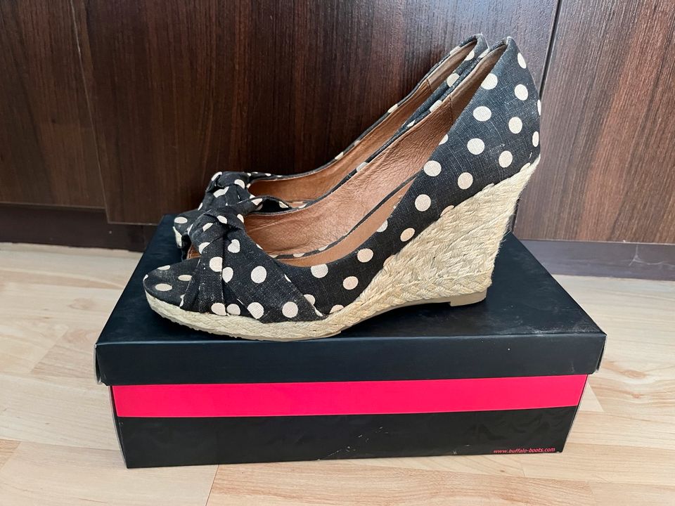 Buffalo Wedges Linen Polka Dots Größe 40 Keilabsatz in Wiesbaden