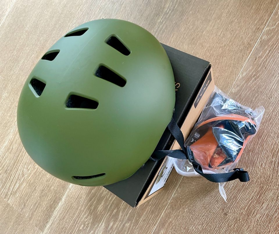TSG Skate BMX Helm EVOLUTION SOLID COLOR Neu in Würselen