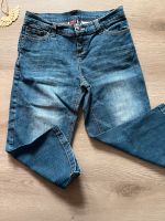 Rainbow Collection Jeans Shorts Bermuda Capri kurze Hose Kronen Kreis Ostholstein - Schönwalde Vorschau