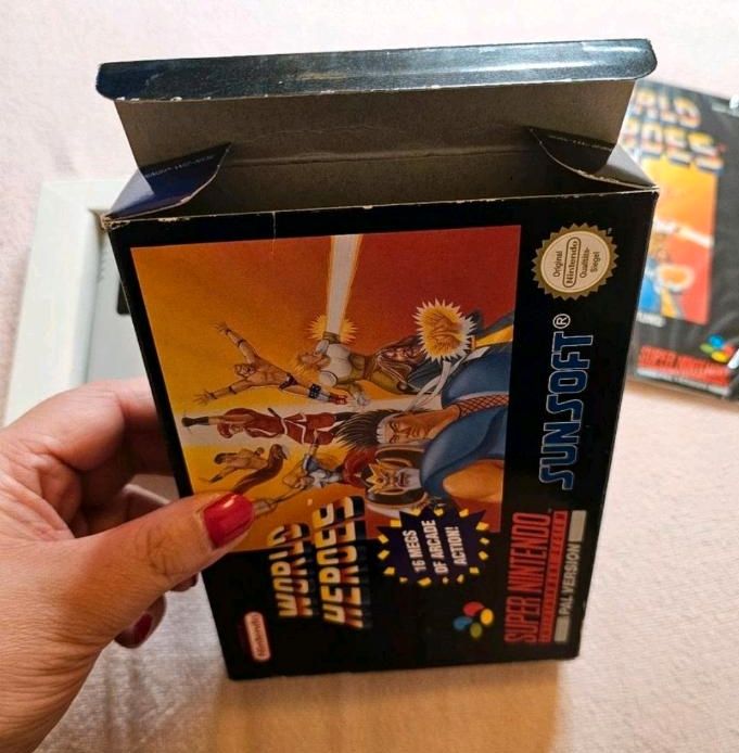 Nintendo snes world heroes ovp in Wuppertal