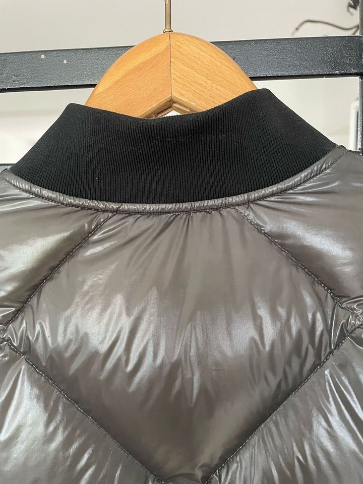 COLE BUXTON CB QUILTED BOMBER JACKET in Brühl