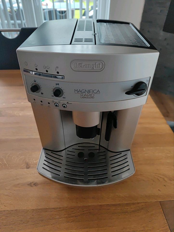 De Longhi Magnifica Rapid Cappuccino in Hünxe