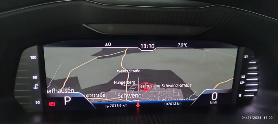 Skoda Superb 2.0 TDI Combi FULL EXTRAS in Schwendi