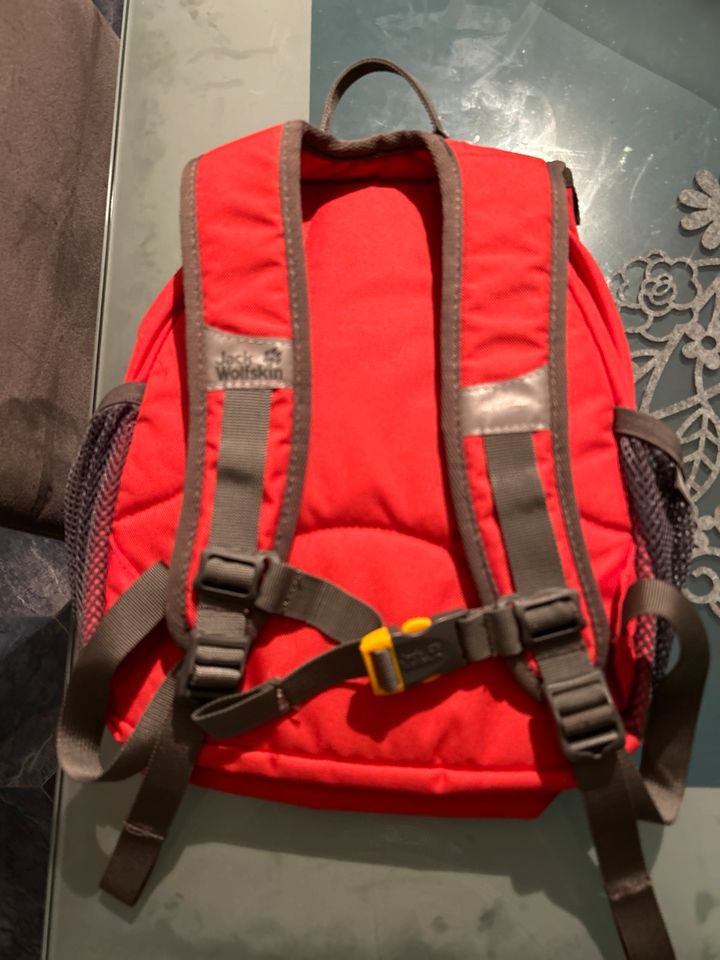 Jack Wolfskin Rucksack Mädchen in Bad Fallingbostel