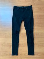 GIANNI KAVANAGH BLACK CORE RIPPED JEANS SIZE L Saarland - Völklingen Vorschau