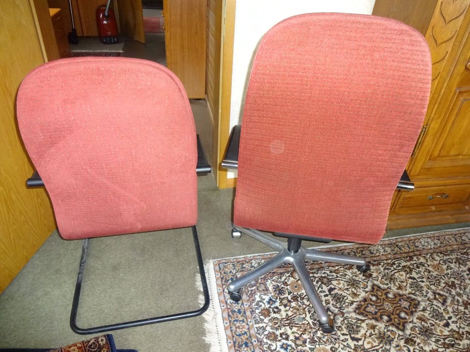 2x ergonomisch robuste CHEFSESSEL Drehstuhl BÜROSTUHL Stuhl  Büro in Rodenbach