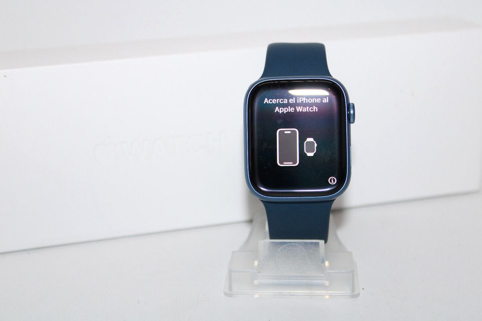 Apple Watch Series 7 (45mm- GPS-Cellular-Alu-Sportarmband) - Blau in Duisburg