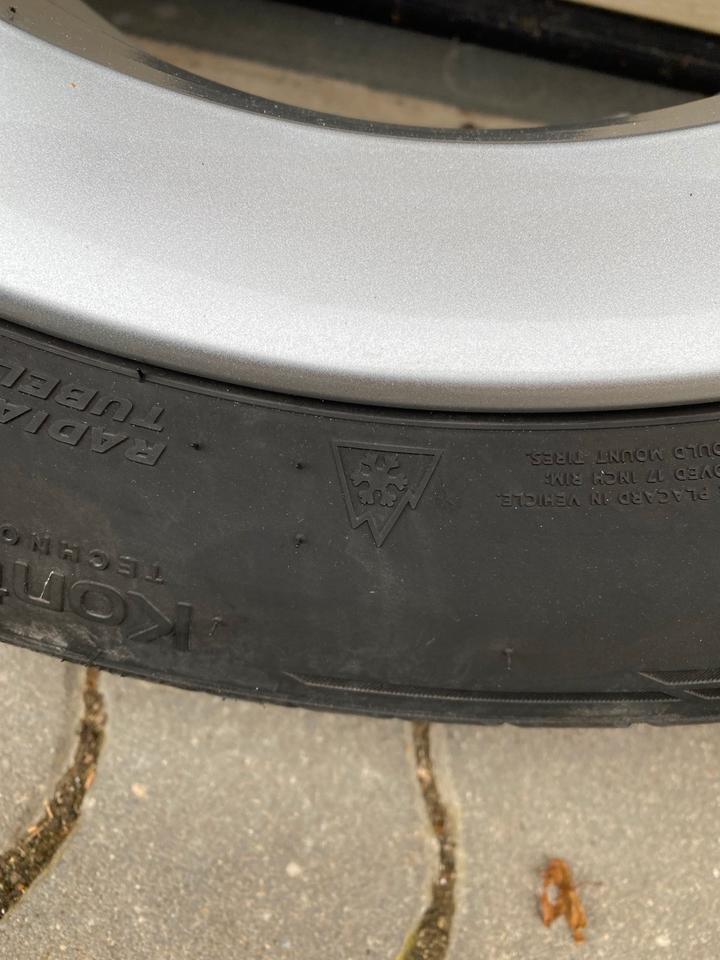 Mercedes Benz Winterradsatz 17Zoll für A, CLA, B Klasse in Biberbach