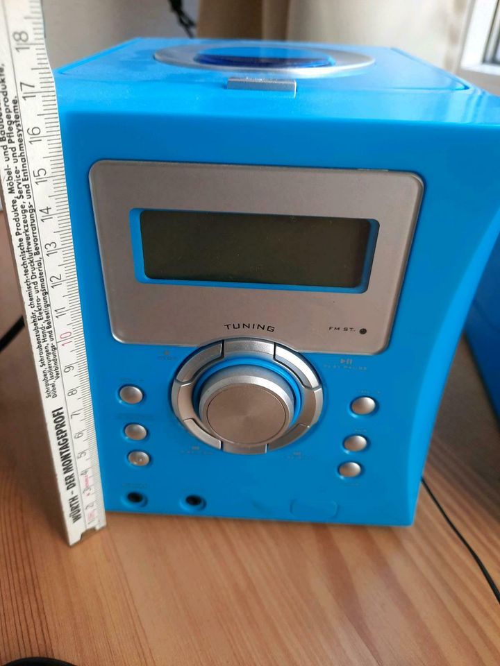 Musikbox , CD und Radio , 20 Euro VB in Oebisfelde-Weferlingen