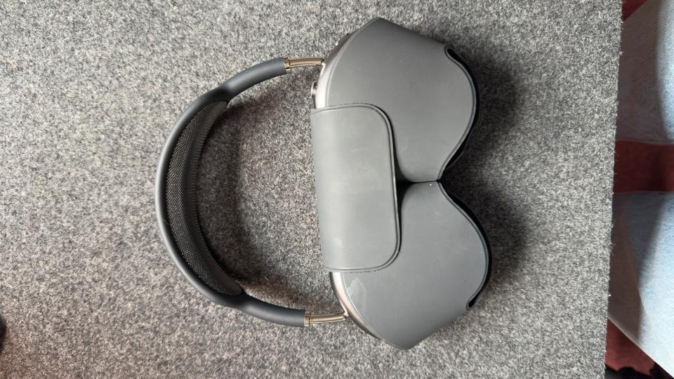Verkaufe Apple AirPods Max in Silber | Teilweise Funktionsfähig in Worpswede