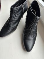 Esprit Stiefel Stiefelette 39 Wandsbek - Hamburg Eilbek Vorschau