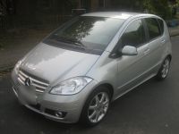 Mercedes Benz A 180 Benzin Typ 169 Sportpaket Comand Top-Zustand Niedersachsen - Emden Vorschau