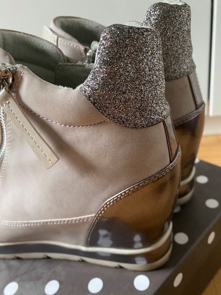 TAMARIS Sneaker Wedges nude Gr.40 ***wie NEU*** in Essen