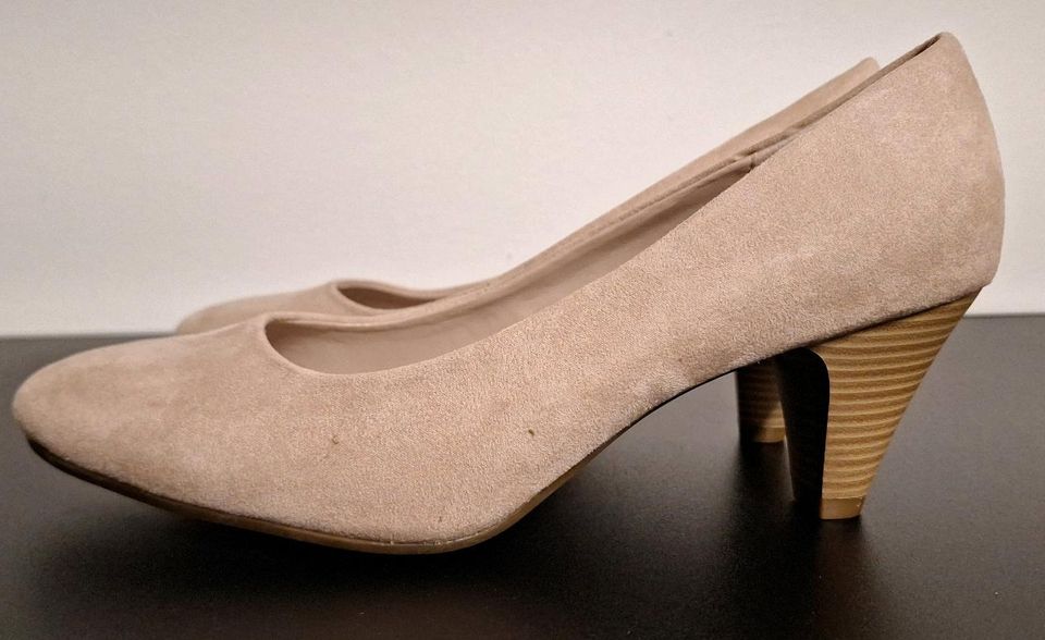 Damenschuhe Schuhe Pumps Größe 42 in Schlüchtern