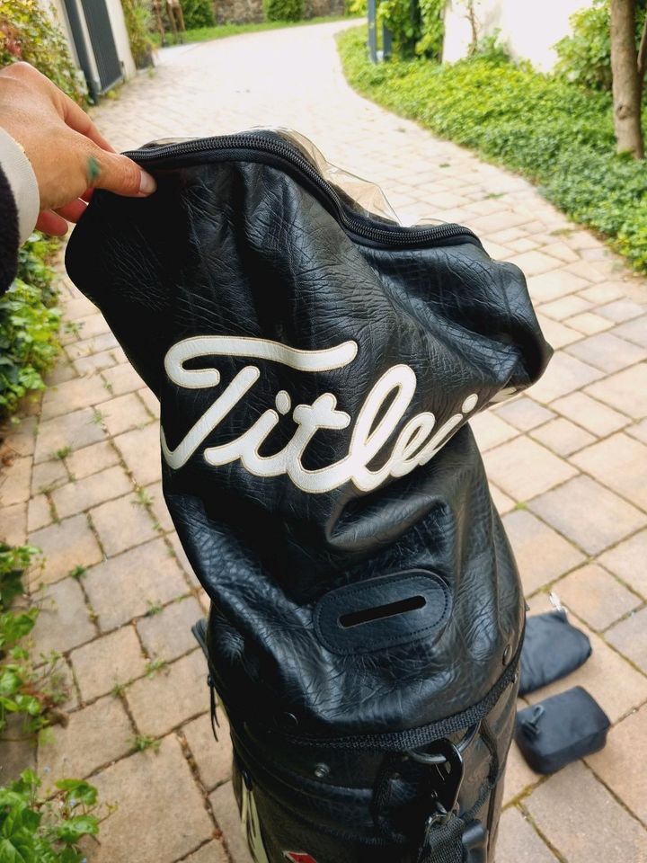 Titleist Tour Bag - Limitierte Edition - Rarität in Andernach