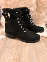 Schwarze Schnürstiefeletten, neu & ungetragen, Größe 42 Niedersachsen - Halbemond Vorschau