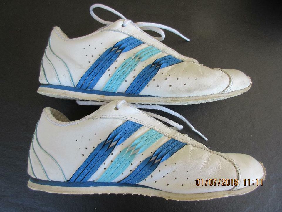 adidas Turnschuh Ailith Gr. 5 (38) weiß/blau/türkis Sport Sammler in Mörfelden-Walldorf