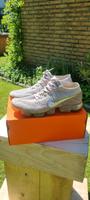 Vapormax 42,5 Beige/Silber Brandenburg - Falkensee Vorschau