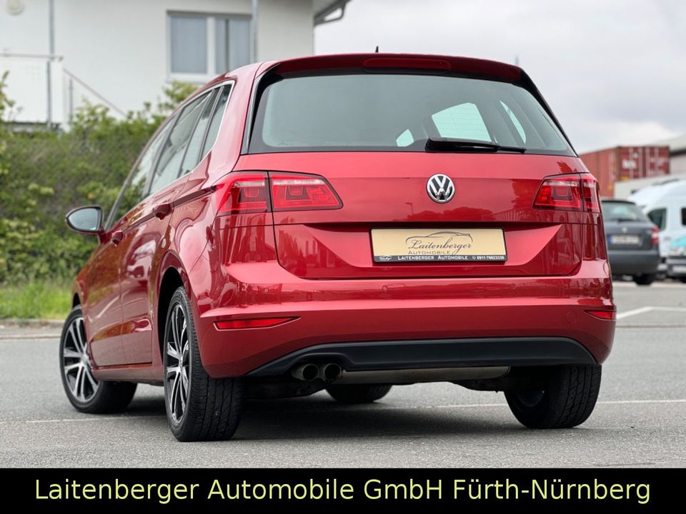 Volkswagen Golf Sportsvan VII Highline 1.4*DSG*NAVI*XENON in Fürth