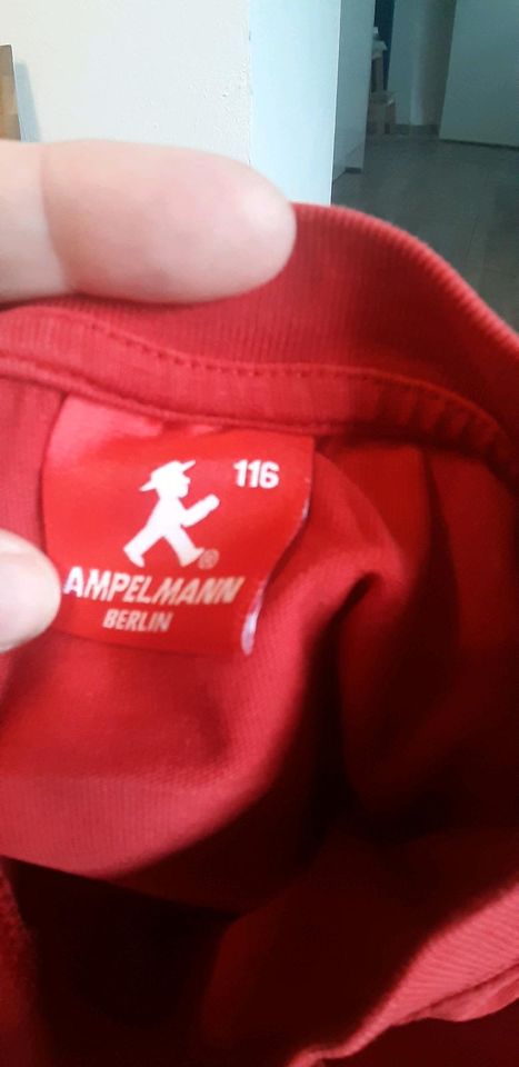 Ampelmännchen T shirt 116 in Kamp-Bornhofen