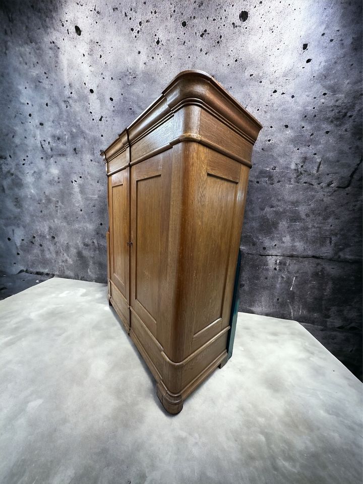 Antik Kleiderschrank Wäscheschrank Schrank 174x199x62cm in Düsseldorf