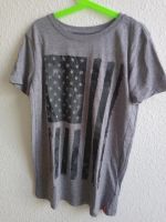 Graues T-Shirt mit Druck von der amerikanischer Flagge, Größe 146 Hessen - Eschwege Vorschau