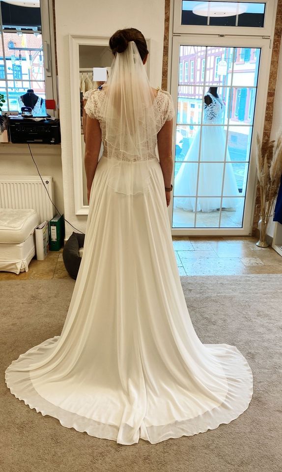 Brautkleid Boho Gr.40/42 in Wiesbaden