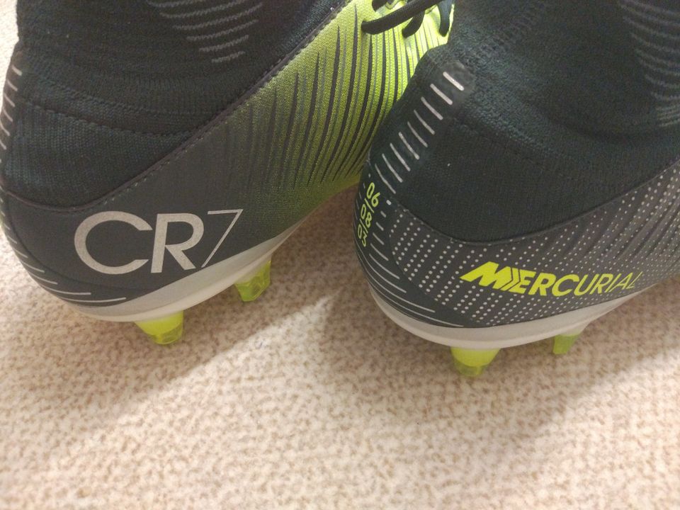 Nike MERCURIAL VELOCE AG Plate Ronaldo CR7 Socken Schuhe 45 - 46 in Berlin