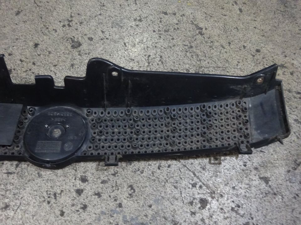 Fiat Panda 169 Kühlergrill Grill Frontgrill Frontmaske 735314236 in Bruchsal