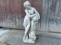 Frau Steinfigur / Steinskulptur für den Garten Hessen - Taunusstein Vorschau