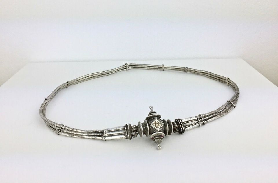 Antik Schmuck*Echt 925 Silber Gürtel*249 gr*Indien um1900*günstig in  München - Altstadt-Lehel | Kunst und Antiquitäten gebraucht kaufen | eBay  Kleinanzeigen ist jetzt Kleinanzeigen