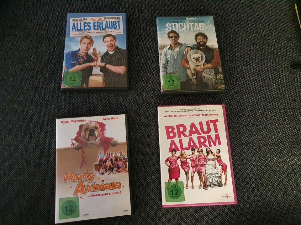 Verschiedene DVDs (noch mehr als im 1. Bild) in Castrop-Rauxel